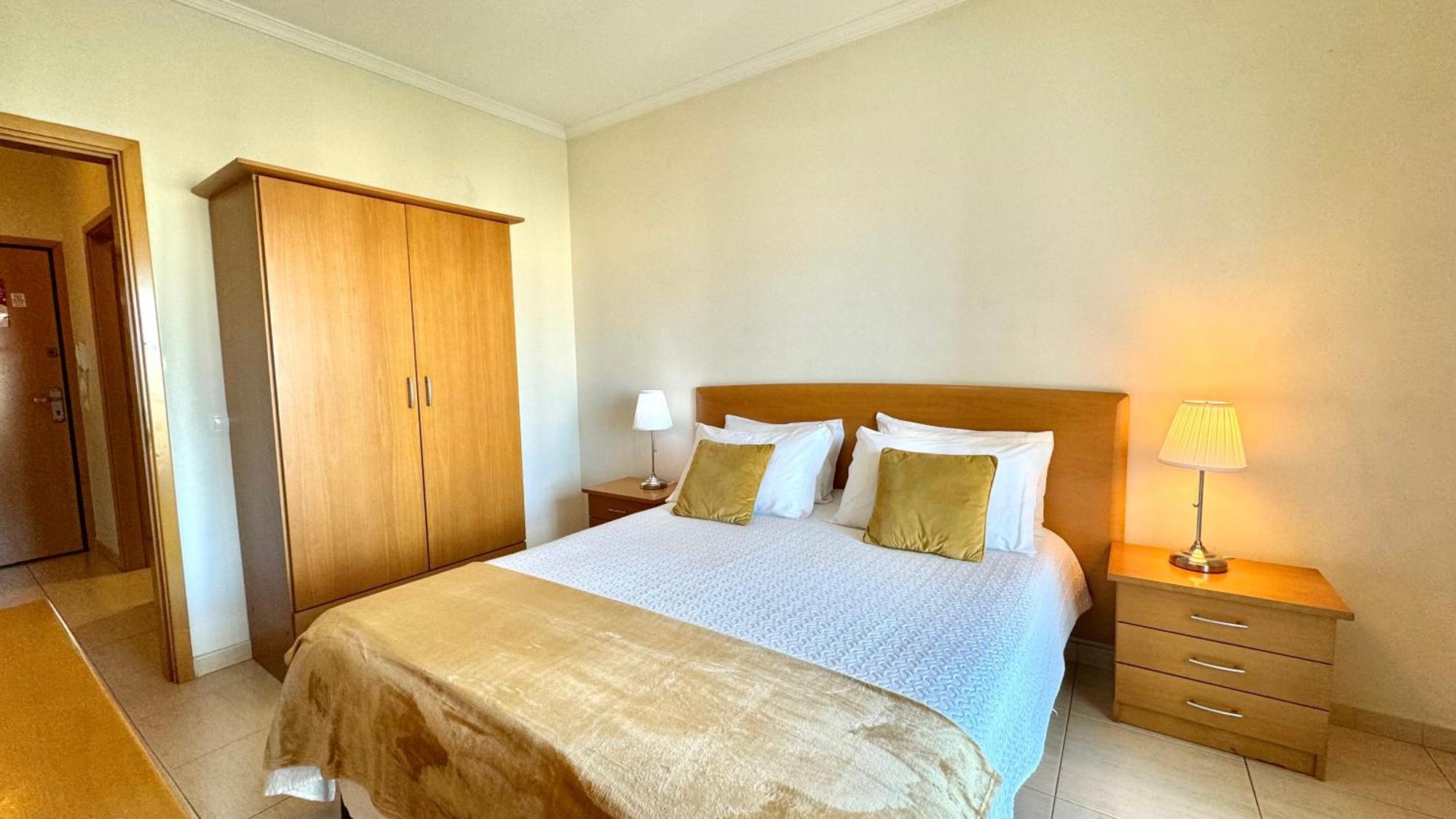 Praia Da Rocha, 502, Charming Apartment, Air Conditioning, Swimming Pool,Free Wifi, Faia By Ig Portimão Exteriör bild