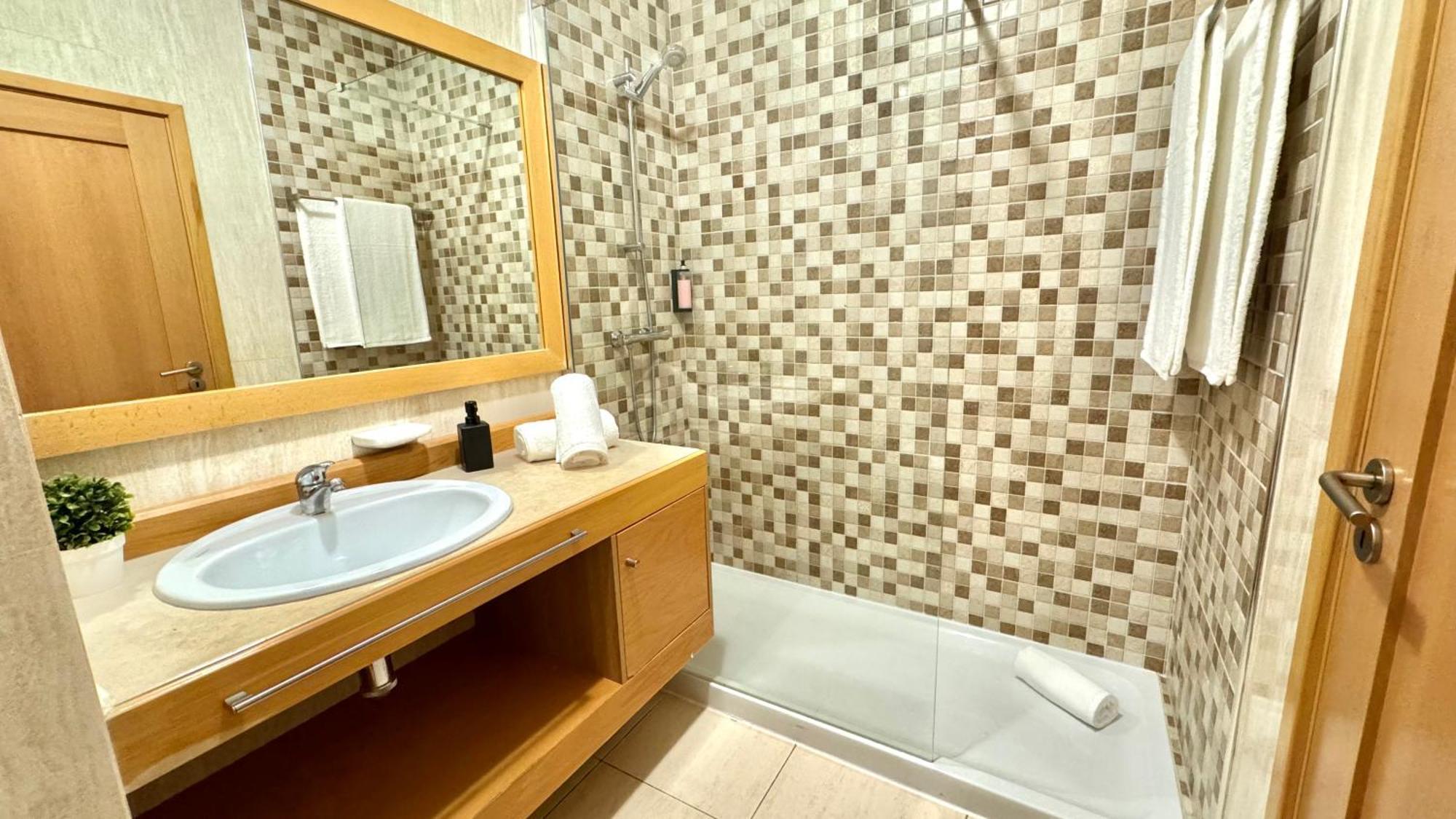 Praia Da Rocha, 502, Charming Apartment, Air Conditioning, Swimming Pool,Free Wifi, Faia By Ig Portimão Exteriör bild